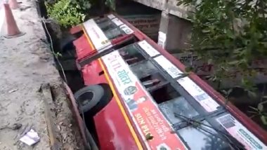 Uttarakhand Road Accident: Bus Falls off Bridge Near VIP Ghat in Haridwar, Several Injured (Watch Video)