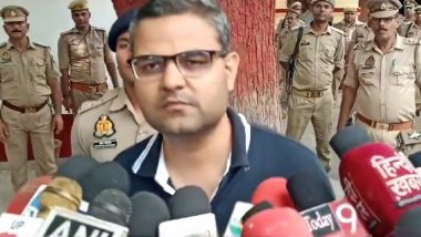 Uttar Pradesh: Cops Caught Extorting Money, Facilitating Illegal Passage of Trucks in Ballia, 20 Including 3 Police Officers Arrested (Watch Video)