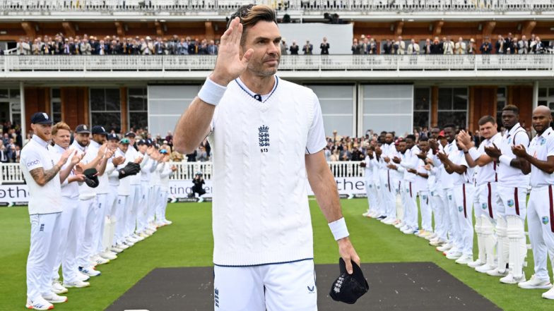 James Anderson Receives Guard of Honour From England and West Indies Cricketers Ahead of ENG vs WI 1st Test 2024 Day 3 As He Enters Lord's Cricket Ground For One Final Time Before Retirement (Watch Video)