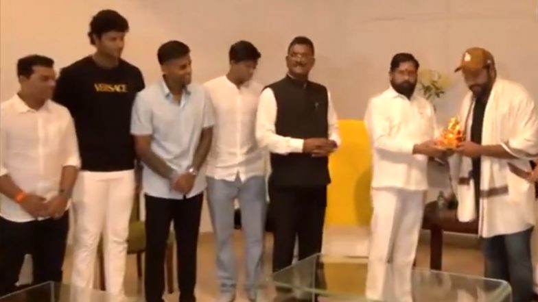 Maharashtra CM Eknath Shinde Felicitates Rohit Sharma, Suryakumar Yadav, Yashasvi Jaiswal and Shivam Dube After Team India’s T20 World Cup 2024 Success (Watch Video)