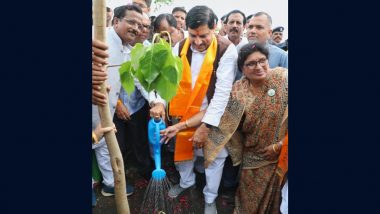 Ek Ped Maa Ke Naam: Madhya Pradesh CM Mohan Yadav Plants Sapling as Part of Tree Planting Campaign in Ujjain (See Pics and Video)