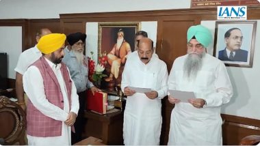 Punjab: Newly-Elected AAP MLA Mohinder Bhagat Administered Oath by Speaker Kultar Singh Sandhwan (Watch Video)