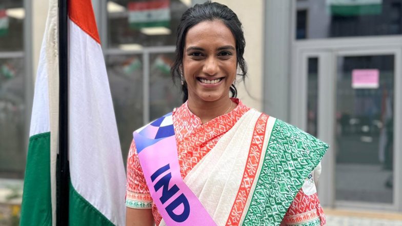 PV Sindhu Nails Traditional Look in Saree Ahead of Paris Olympics 2024 Opening Ceremony; Admits 'Great Honour' in Being Flag Bearer of Indian Contingent