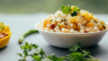 Sawan Somwar 2024 Vrat Foods To Eat: Sabudana, Seasonal Fruits, Makhana and More, Food Items You Can Consume During the Shravan Monday Fasts