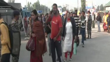 Amarnath Yatra 2024: Fresh Batch of Pilgrims Leaves for Amarnath Shrine in Jammu and Kashmir Under Heightened Security Measures (Watch Video)