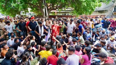 Delhi IAS Aspirants Death: Atishi Asks Protesting Students Names of 10 Representatives for Panel on Coaching Regulation (See Pics and Video)