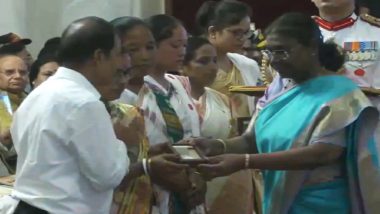 Gallantry Awards 2024: President Droupadi Murmu Confers Awards to 6 CRPF Personnel, Including 4 Posthumously, During Defence Investiture Ceremony (Watch Video)