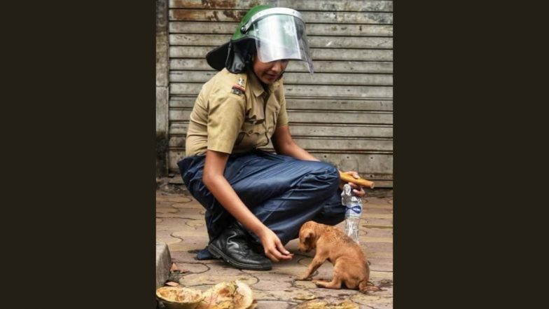 Kolkata Police Sub-Inspector Manisha Hazra Shares Lunch With Hungry Puppy, Netizens Shower Love on Heartwarming Photo