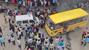 Gopalganj: Mob Removes Burning Tyre From Underneath School Bus Caught Up in Bharat Bandh Protest, Video Surfaces