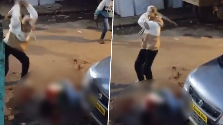 Mumbai Horror: Minor Boy Brutally Attacks and Kills Man With Sword in Shivaji Nagar, Probe Launched; Disturbing Video Surfaces