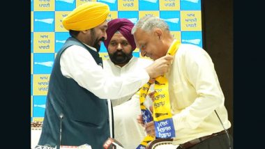 Punjab: Two-Term SAD MLA Sukhwinder Sukhi Joins AAP in Presence of CM Bhagwant Mann (See Pic and Video)