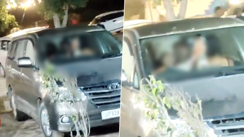 Barabanki 'Threesome' Video: Man Seen Kissing, Romancing 2 Women Inside Parked Car, UP Police Begin Probe After Clip Goes Viral