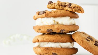 National Ice Cream Sandwich Day 2024 Recipe: Celebrate the Day by Making Classic Ice Cream Sandwich at Home (Watch Video)