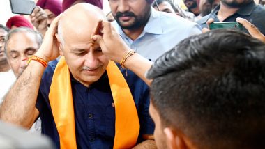 Punjab: AAP Leader Manish Sisodia Visits Golden Temple in Amritsar, Prays for Arvind Kejriwal’s Release From Jail (See Pics)