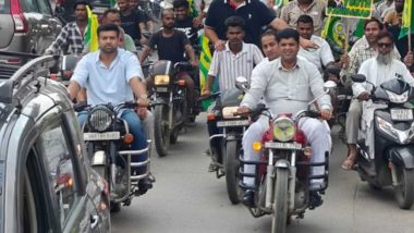 Dushyant Chautala Challan: Former Haryana Deputy CM Rides Bullet Bike Without Helmet, Fined by Faridabad Traffic Police (Watch Video)