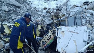 Helicopter Crash in Kedarnath: Chopper Being Airlifted by MI-17 Aircraft for Repair Work Crashes in Uttarakhand (See Pics and Video)