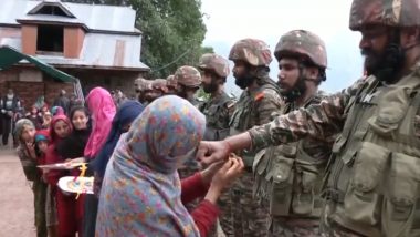 Raksha Bandhan 2024: Women Tie Rakhi to Army Personnel, Pray for Their Safety in Uri Sector’s Soni Village Near LoC (Watch Video)