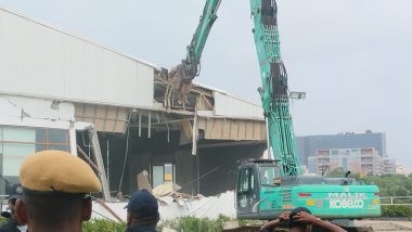 Hyderabad: HYDRA Begins Demolition of N Convention Owned by Tollywood Actor Nagarjuna in Madhapur (Watch Videos)