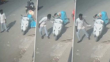 Robbery Caught on Camera in Pune: Thief Steals Gold Jewellery Worth Nearly INR 5 Lakh From Elderly Couple Who Stopped for Vada Pav Break on Roadside in Maharashtra (Watch Video)