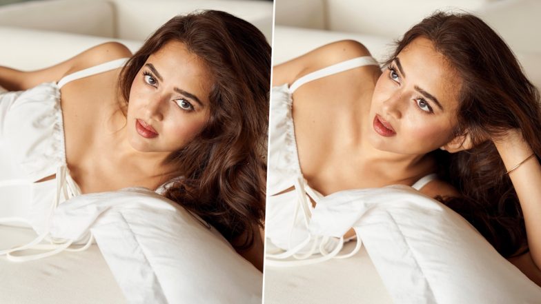 Tejasswi Prakash Looks Dreamy in Beautiful White Mini Dress and Minimal Glam As She Poses for Stunning Pictures