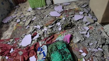 India News | Maharashtra: Plaster from House Ceiling Fell on Two in Diva Area of Thane District