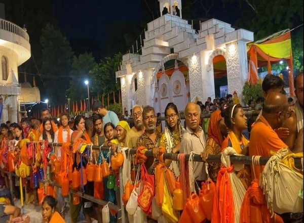 India News | Meerut to Ghaziabad: Devotees Throng Lord Shiva Temples to Offer Prayers on 'Sawan Shivratri'