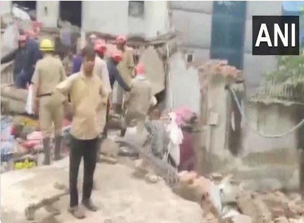 India News | Delhi: 3 Killed in Building Collapse in Jahangirpuri Industrial Area