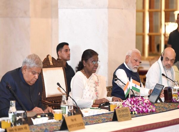 India News | President Droupadi Murmu Inaugurates Conference of Governors at Rashtrapati Bhavan