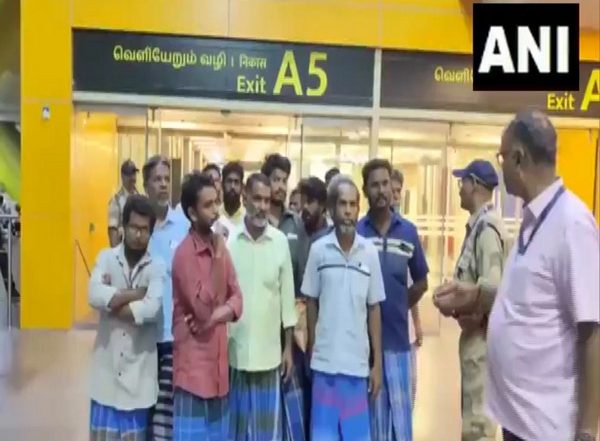 India News | Tamil Nadu: 21 Indian Fishermen Released from Colombo Prison Arrive at Chennai Airport