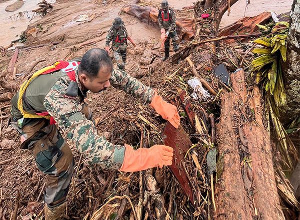 India News | Wayanad Landslides: Search Operation Enters Day 5, Death Toll at 308