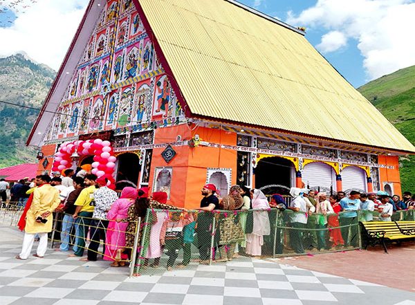 India News | Shree Machail Mata Yatra: Over 50000 Pilgrims Perform Darshan at Chandi Mata Mandir