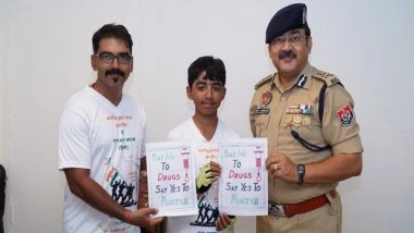 India News | Pedalling to Pay Homage to Kargil War Heroes, 12-yr-old from Haryana Meets Spl DGP Arpit Shukla