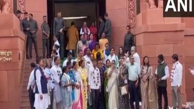 India News | Opposition Protests Against Price Rise of Onions and Other Vegetables Outside Parliament