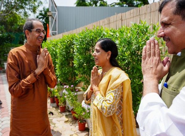 Uddhav Thackeray, Aaditya Thackeray Meet Arvind Kejriwal’s Wife and His Parents During 3-Day Visit to Delhi; UBT Leaders Extend Support to Jailed AAP CM’s Family (See Pics)