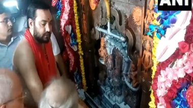 Nag Panchami 2024 Celebrations in Ujjain: Devotees Offer Prayers at Famous Nagchandreshwar Temple in Madhya Pradesh on Nagula Panchami (Watch Videos)