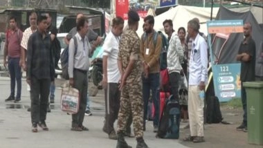 India News | J-K: Another Batch of Pilgrims Leaves for Amarnath Yatra from Srinagar Base Camp