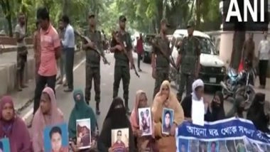World News | Members of Minority Hindu Community Hold Protest Outside Dhaka's Jamuna Guest House; Prof Yunus Holds Meeting over Recent Violence