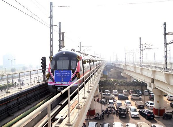 India News | At 72.38 Lakh, Delhi Metro Set a New Record for Daily Passenger Journeys