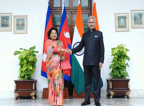 World News | EAM Jaishankar Welcomes Nepal Counterpart Arzu Rana Deuba on India Visit