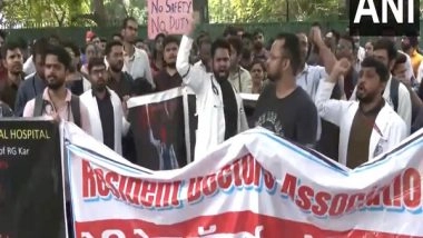 India News | Kolkata Rape-murder Case: Northern Railway Doctors Protest Outside Nirman Bhawan in Delhi