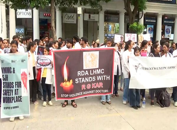 Kolkata Doctor Rape-Murder Case: AIIMS New Delhi Urges Doctors to Resume Duties Amid Ongoing Protests