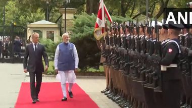 World News | Prime Minister Narendra Modi Receives Ceremonial Welcome at Chancellery in Warsaw