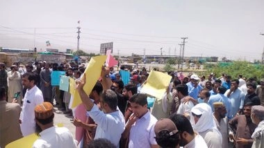 World News | Balochistan College Staff Protest Against Administration for Withholding Salaries