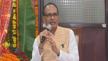 Business News | Shivraj Singh Chouhan Meets Maharashtra Soyabean Farmers to Solve Pending Insurance Problems