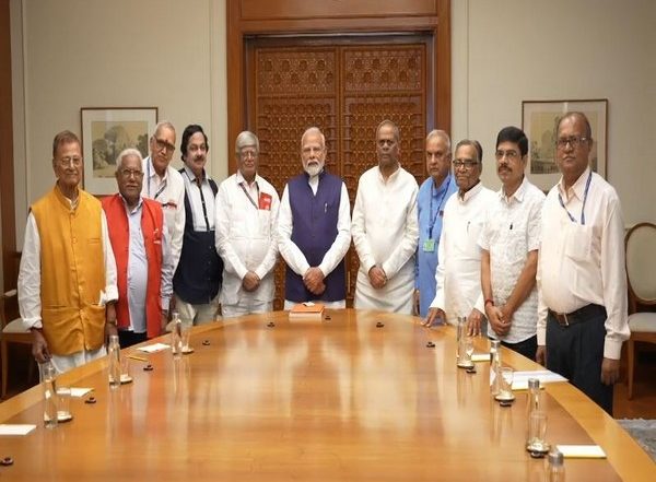 India News | PM Modi Meets Delegation of Joint Consultative Machinery for Central Govt Employees