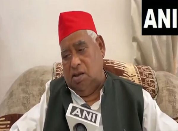 India News | SP MP Awadesh Prasad Criticises UP Govt over the Death of Two Girls Found Hanging in Farrukhabad
