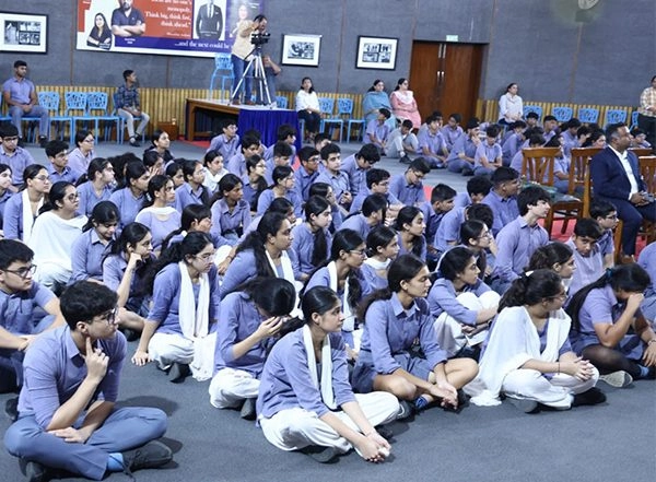 India News | CBSE Organises 'Say No to Drugs and Yes to Life' Campaign at Delhi's Modern School