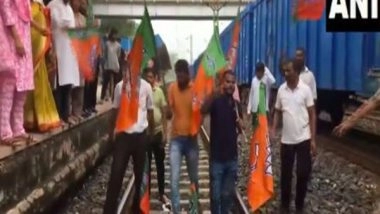 India News | Bengal Bandh: BJP Workers Stage Protest in Asansol Against TMC Govt