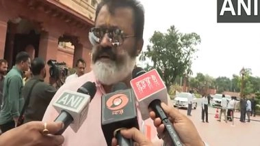 India News | Kerala: Union Minister Suresh Gopi Files Complaint Against Mediapersons; CPI (M) MLA Actor Mukesh Booked for Alleged Sexual Assault