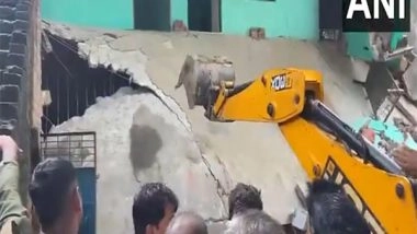 India News | Three of Family Die as House Roof Collapses Due to Heavy Rain in UP's Mainpuri